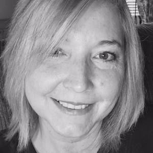 Meet your Posher, Stacy